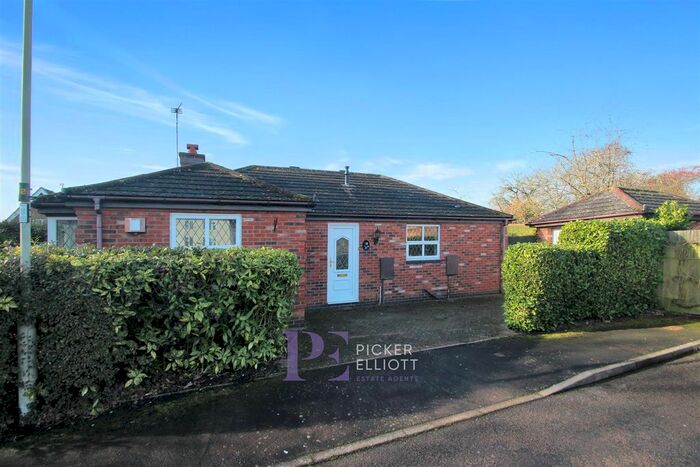 2 Bedroom Bungalow To Rent In Orchard Close, Burbage, Hinckley, LE10