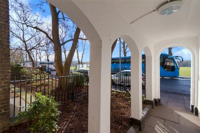 2 Bedroom Flat To Rent In Parkside, Cambridge, CB1