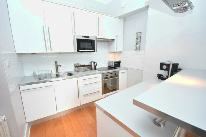 1 Bedroom Flat To Rent In Rosemount Place, Rosemount, Aberdeen, AB25