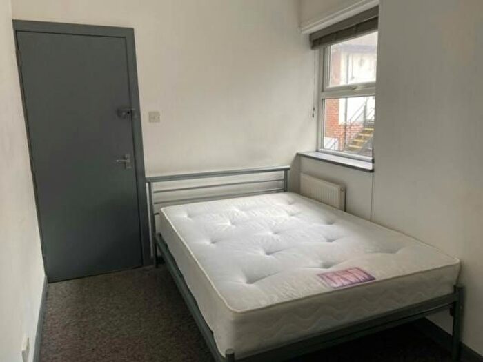 Studio To Rent In - Granville Place, - Granville Place, Bournemouth, BH1