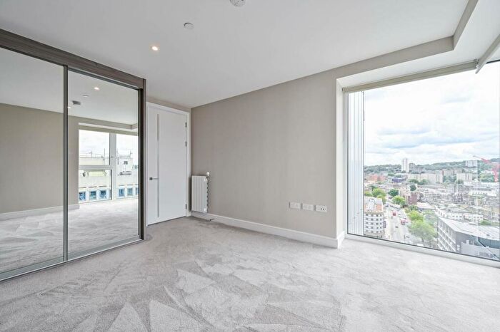 1 Bedroom Flat For Sale In Forbes Apartments, Woolwich Riverside, London, SE18