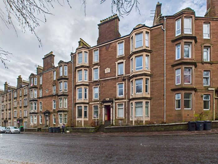 2 Bedroom Flat To Rent In Lochee Road, Lochee West, Dundee, DD2