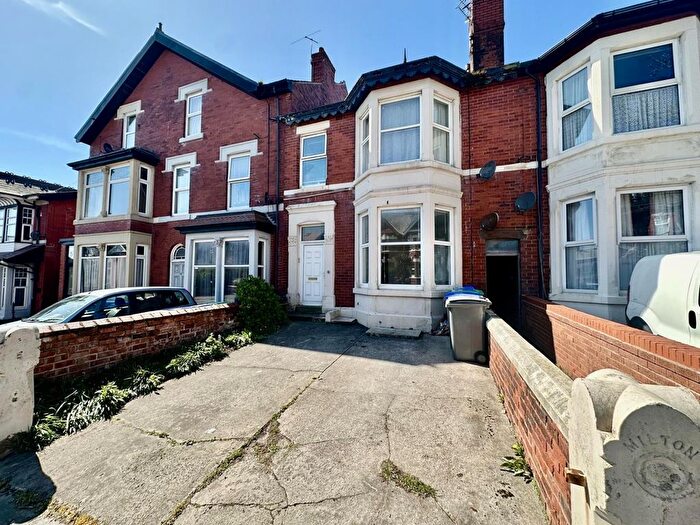 2 Bedroom Flat To Rent In Raikes Parade, Blackpool, FY1