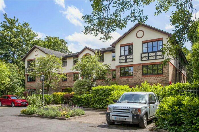 2 Bedroom Flat To Rent In Parkside, Southfields, SW19