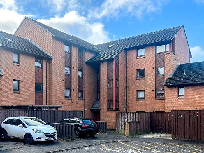 2 Bedroom Flat To Rent In Cowan Place, Stobswell, Dundee, DD4