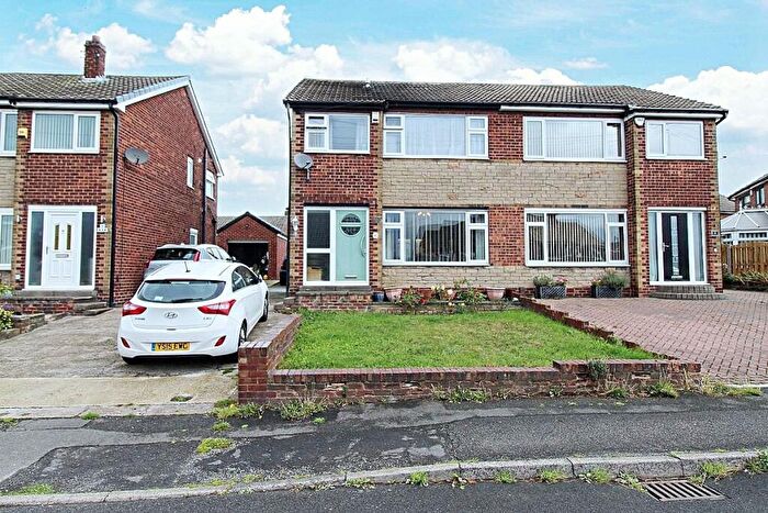 4 Bedroom Semi-Detached House For Sale In Winchester Way, Rotherham, S60