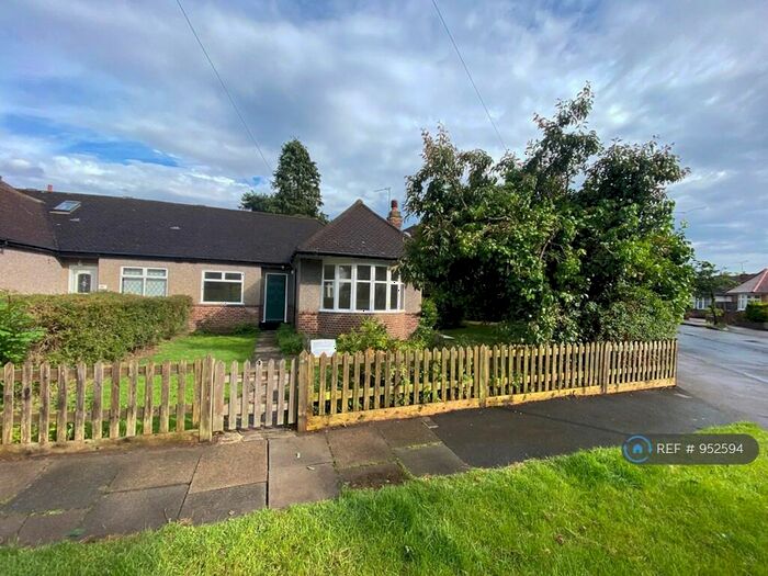 3 Bedroom Bungalow To Rent In Darley Drive, New Malden, KT3