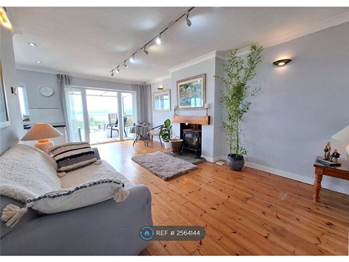 2 Bedroom Bungalow To Rent In Heol Y Graig, Aberporth, Cardigan, SA43
