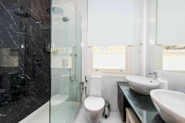 2 Bedroom Flat To Rent In Courtfield Gardens, South Kensington, London, SW5