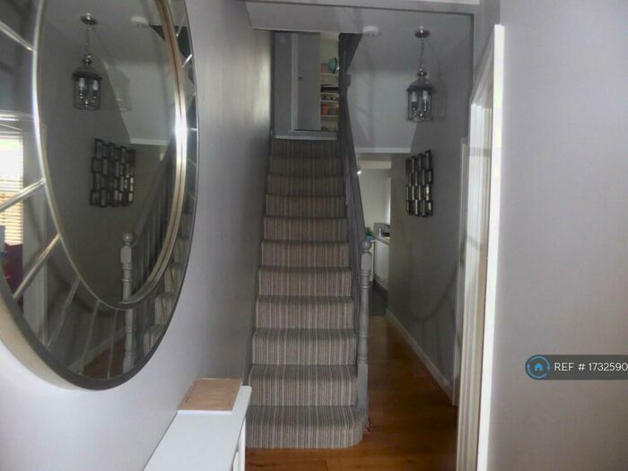 3 Bedroom Terraced House To Rent In Lincoln Road, Enfield, EN3