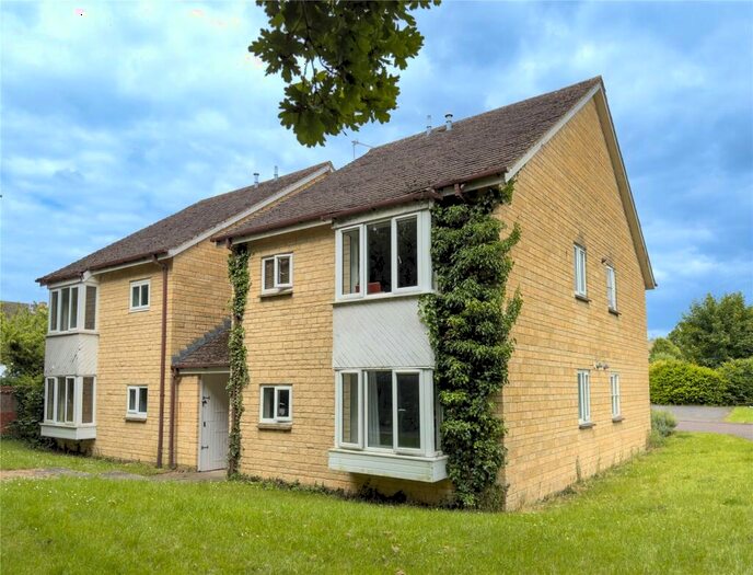 Studio For Sale In Eton Close, Witney, Oxfordshire, OX28