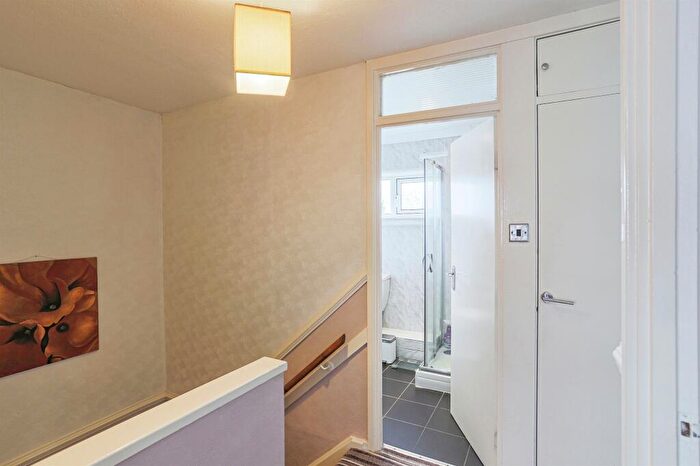 3 Bedroom Terraced House For Sale In Stanks Lane North, Leeds, LS14