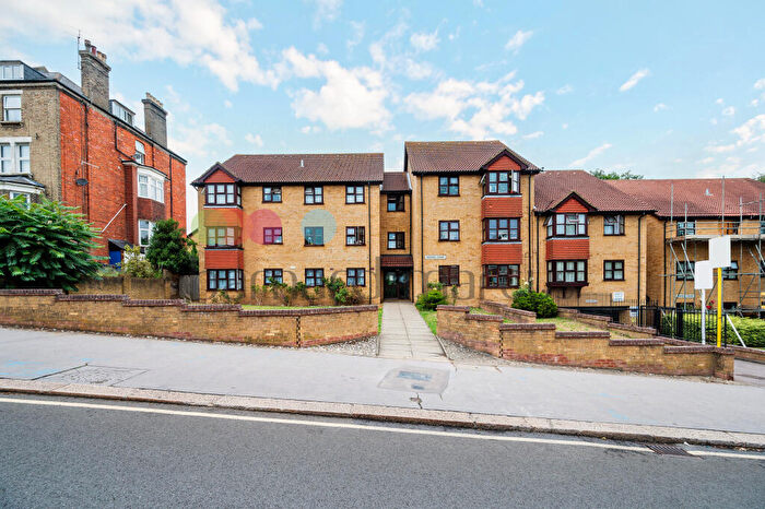 1 Bedroom Apartment To Rent In Warham Road, South Croydon, CR2