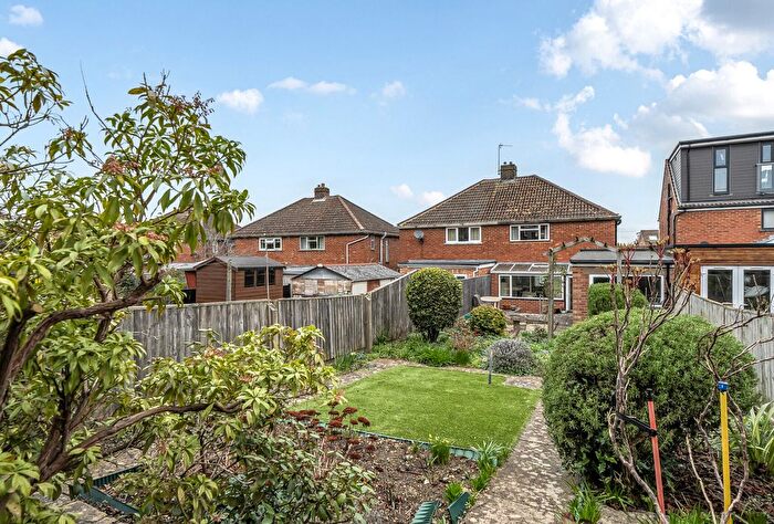 3 Bedroom Semi Detached House For Sale In Beech Road, Botley, Oxford, Oxfordshire, OX2