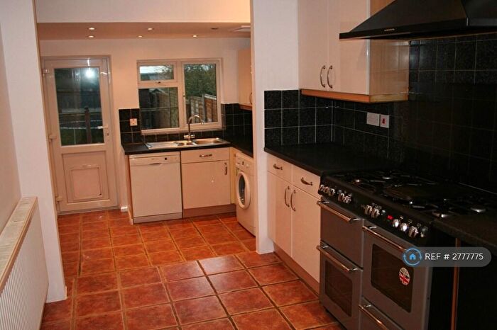 3 Bedroom Semi Detached House To Rent In Crayford Way, Crayford, Dartford, DA1