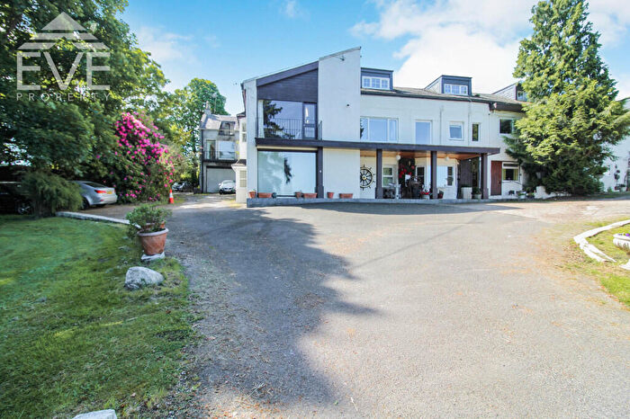 2 Bedroom Maisonette To Rent In Houston Road, Langbank, PA14