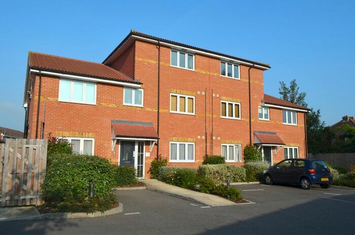 1 Bedroom Flat To Rent In Ryland Close, Feltham, TW13