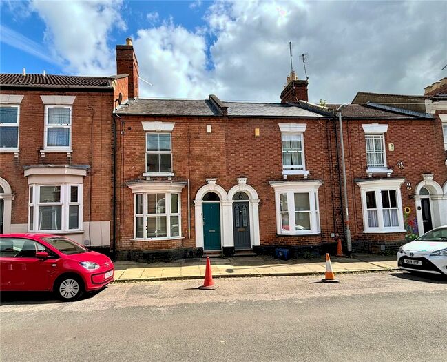 3 Bedroom Terraced House To Rent In Vernon Terrace, Northampton, Northamptonshire, NN1