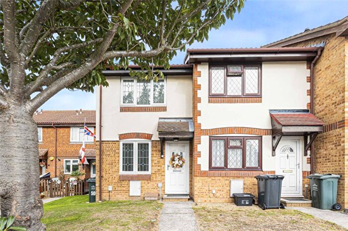 1 Bedroom End Of Terrace House For Sale In Chatsworth Road, Dartford, DA1