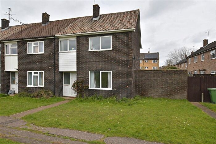 3 Bedroom End Of Terrace House For Sale In Wickhay, Basildon, Essex, SS15