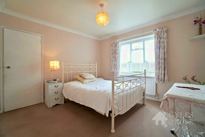 2 Bedroom Detached Bungalow For Sale In Ardleigh, Colchester, CO7