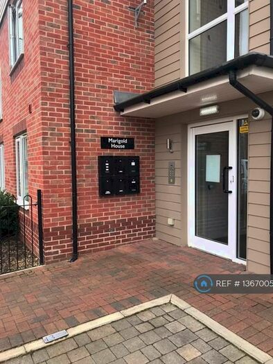 2 Bedroom Flat To Rent In Marigold House, Rugby, CV21