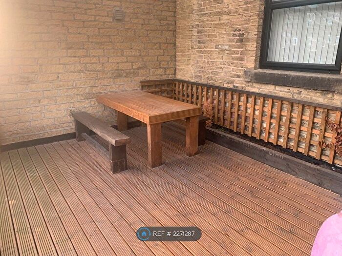 1 Bedroom Flat To Rent In Highgate, Bradford, BD9