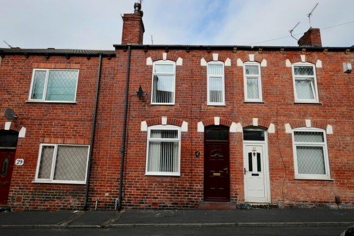 2 Bedroom Terraced House To Rent In Stanley Street, Castleford, WF10