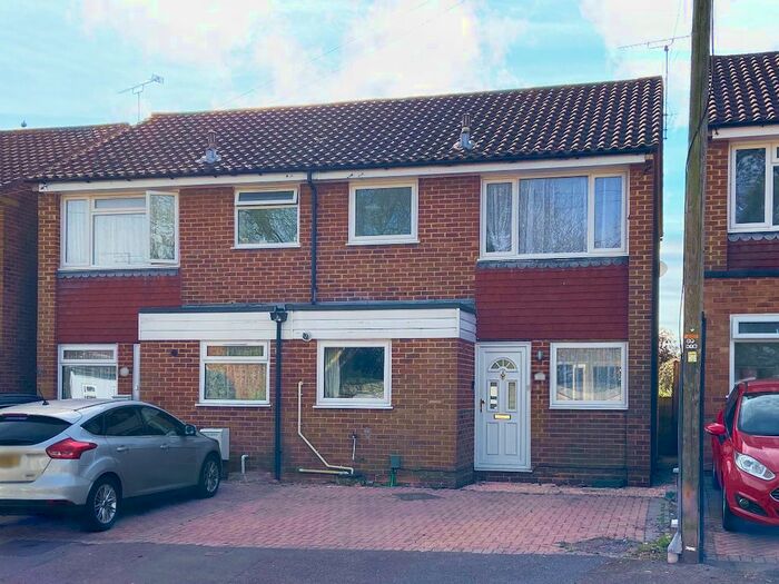 3 Bedroom Semi-Detached House To Rent In Foxley Close, Blackwater, Camberley, GU17