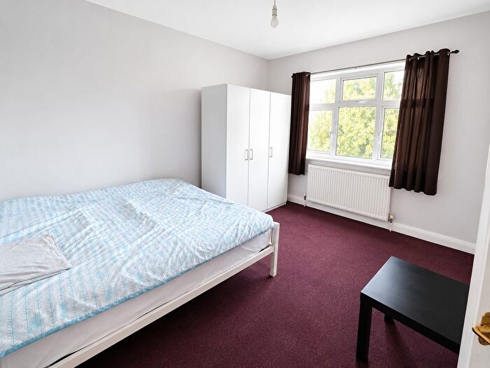 4 Bedroom Property To Rent In Ash Grove, Palmers Green, N13