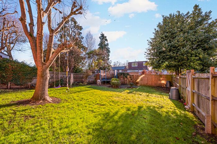 2 Bedroom Flat For Sale In Cottenham Park Road, London, SW20