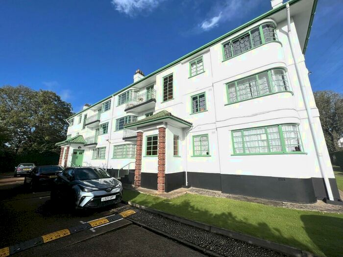 2 Bedroom Apartment To Rent In Capel Gardens, Pinner, HA5