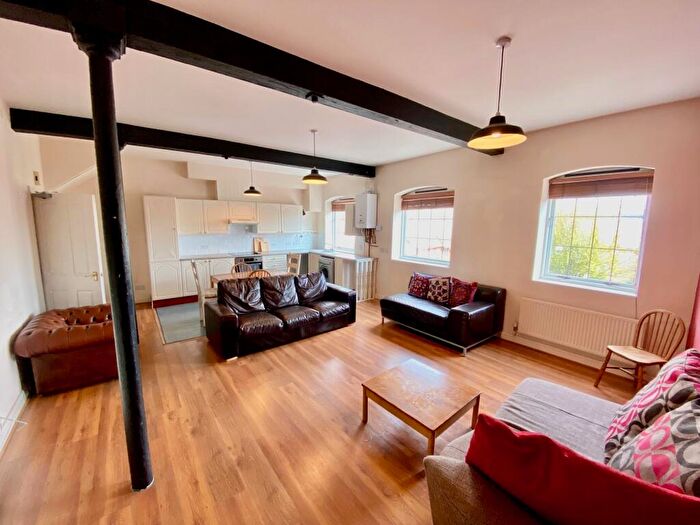 2 Bedroom Apartment To Rent In The Rafters, Radford Road, Nottingham, NG7
