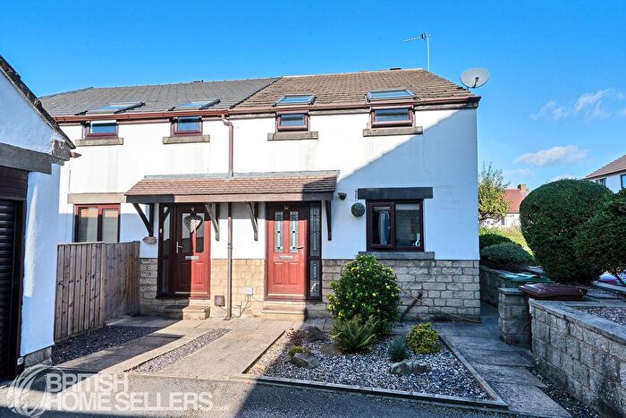 3 Bedroom Semi-Detached House For Sale In Grey Gables, Netherton, Wakefield, West Yorkshire, WF4
