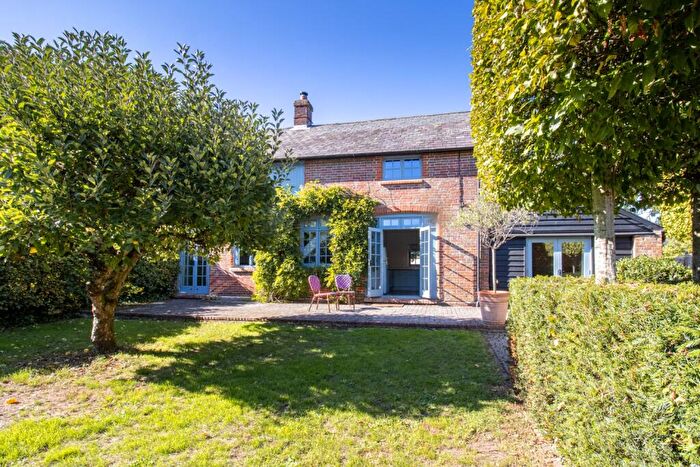 3 Bedroom Detached House To Rent In Holt End Lane, Bentworth, Hampshire, GU34