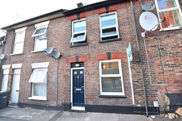 2 Bedroom Terraced House To Rent In North Street, Luton, Bedfordshire, LU2