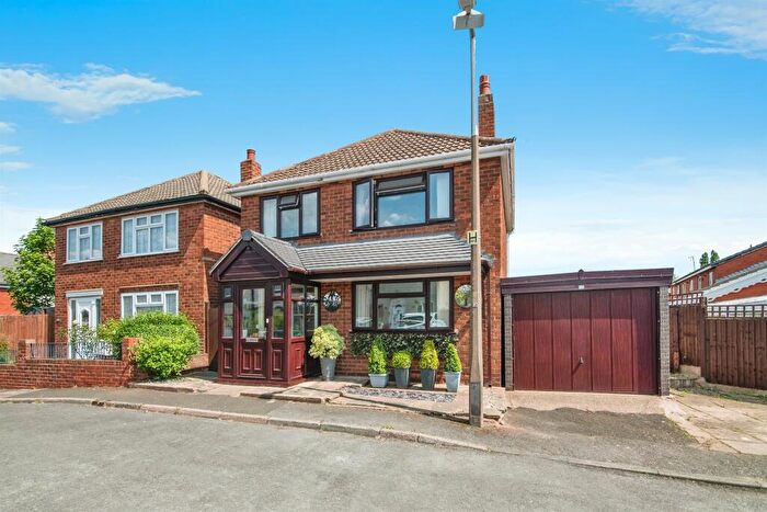 3 Bedroom Detached House For Sale In The Coppice, Tipton, DY4