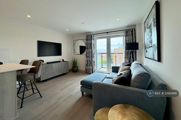 1 Bedroom Flat To Rent In East Quay Road, Poole, BH15