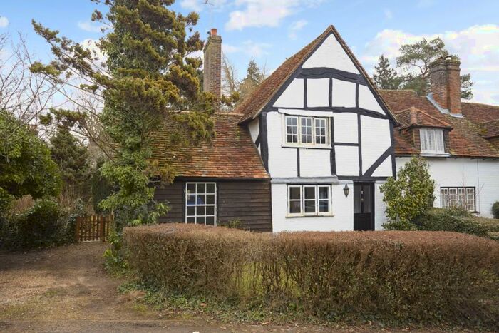 2 Bedroom Detached House To Rent In Church Street Betchworth, RH3