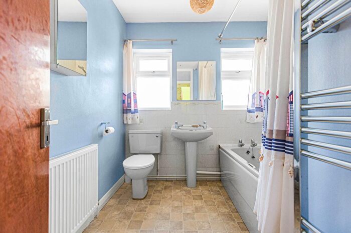 5 Bedroom Detached House For Sale In Campden Road, Benhall, Cheltenham, GL51
