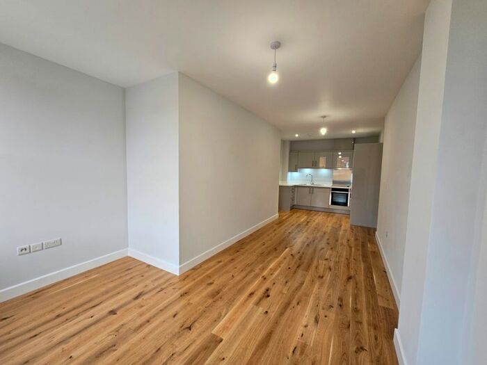 1 Bedroom Flat To Rent In London Road, Southampton, SO15