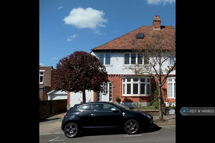 3 Bedroom Semi-Detached House To Rent In Padwick Ave, Portsmouth, PO6