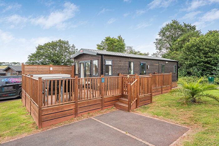 2 Bedroom Lodge For Sale In Devon Hills, Totnes Road, TQ4