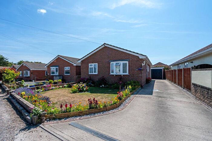 2 Bedroom Bungalow For Sale In Lagoon Road, Pagham, Bognor Regis, PO21