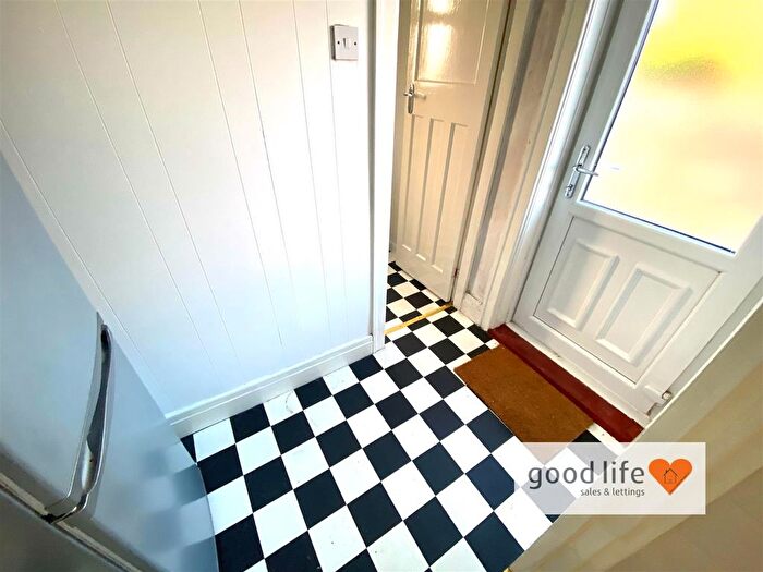 2 Bedroom Semi-Detached Bungalow For Sale In Romney Avenue, Grangetown, Sunderland, SR2