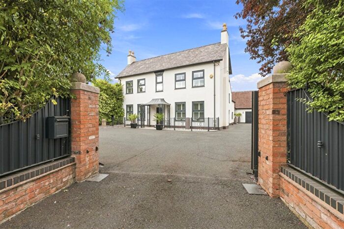 6 Bedroom Detached House For Sale In Bulls Lane, Wishaw, Sutton Coldfield, B76