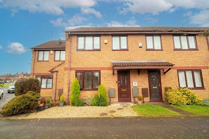 3 Bedroom End Of Terrace House For Sale In Woodrush Drive, Hollywood, Birmingham, B47