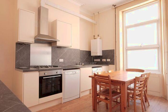 8 Bedroom Flat To Rent In Atlingworth Street, Brighton, BN2