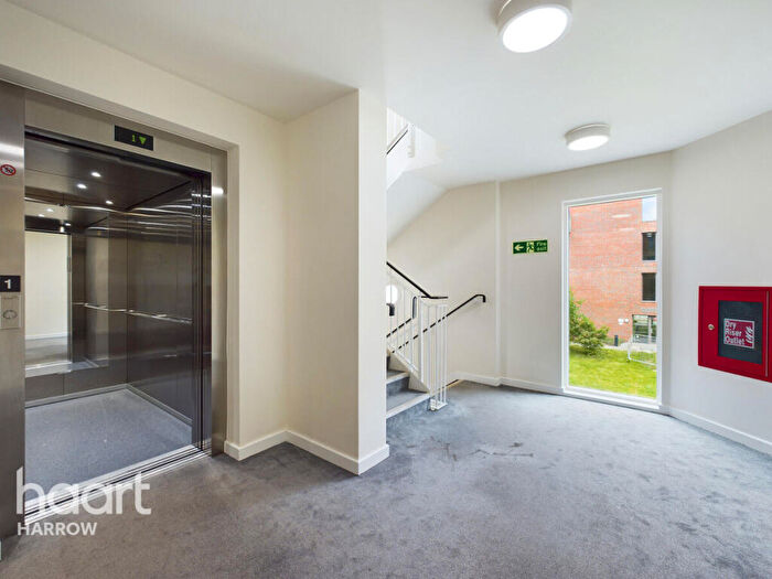 2 Bedroom Apartment For Sale In Harrow View, Harrow, HA1
