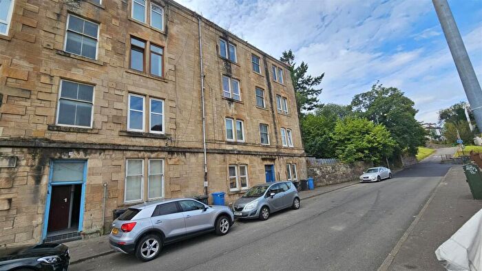 2 Bedroom Flat For Sale In Glen Avenue, Port Glasgow, PA14